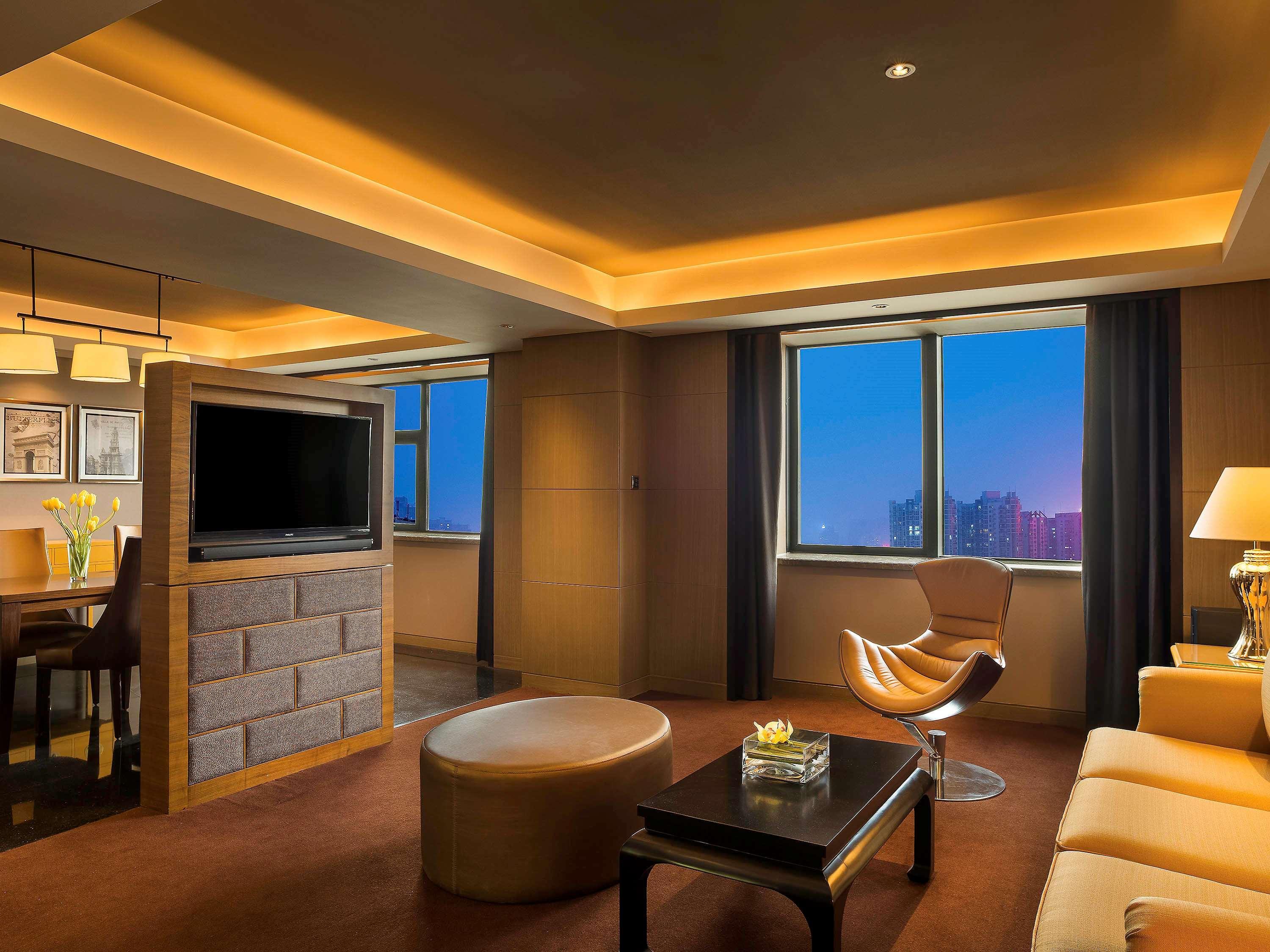 Sofitel Zhengzhou International Hotel Exterior foto